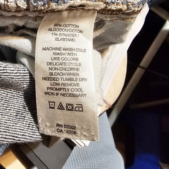 DKNY Soho Jeans Dark Blue Wash Straight Leg Size 6R - Picture 7 of 8